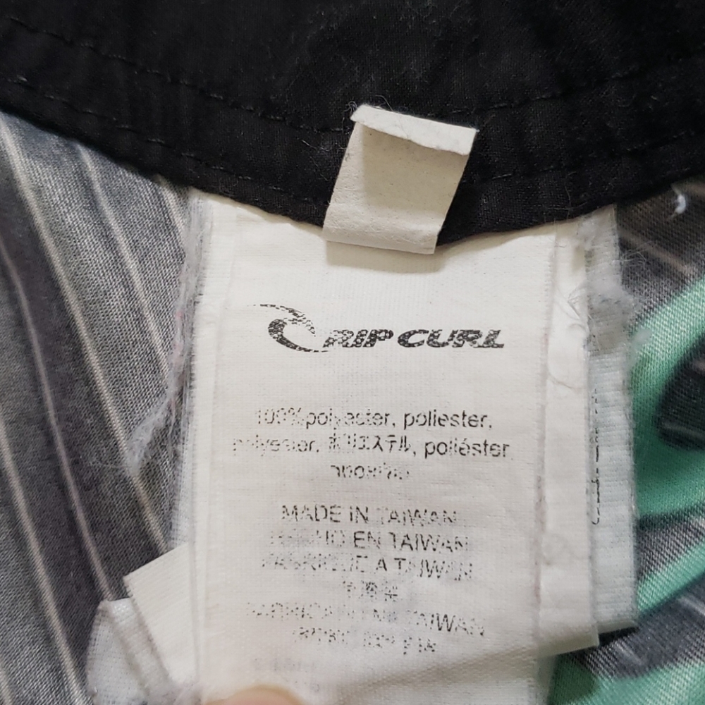 4/$25 Rip Curl Swimming Trunks - Picture 4 of 5